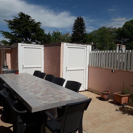 La Maison Rose 2 Chambres Avec Lit Pour 2 Personnes Et 2 Salles De Bains Nevers Exterior photo