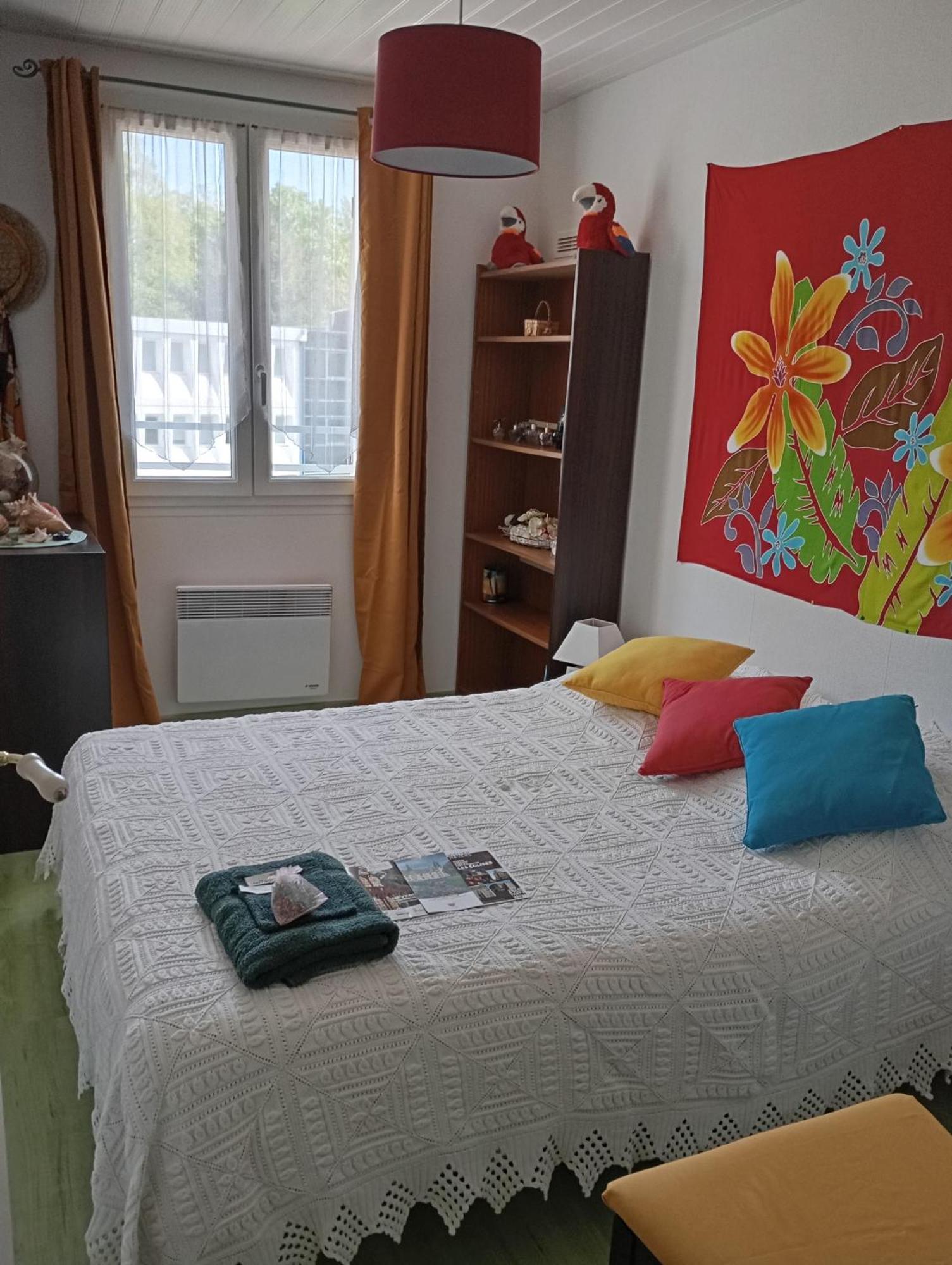 La Maison Rose 2 Chambres Avec Lit Pour 2 Personnes Et 2 Salles De Bains Nevers Exterior photo